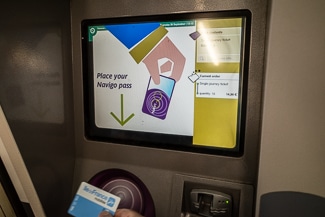 RATP Navigo ticket-vending machine